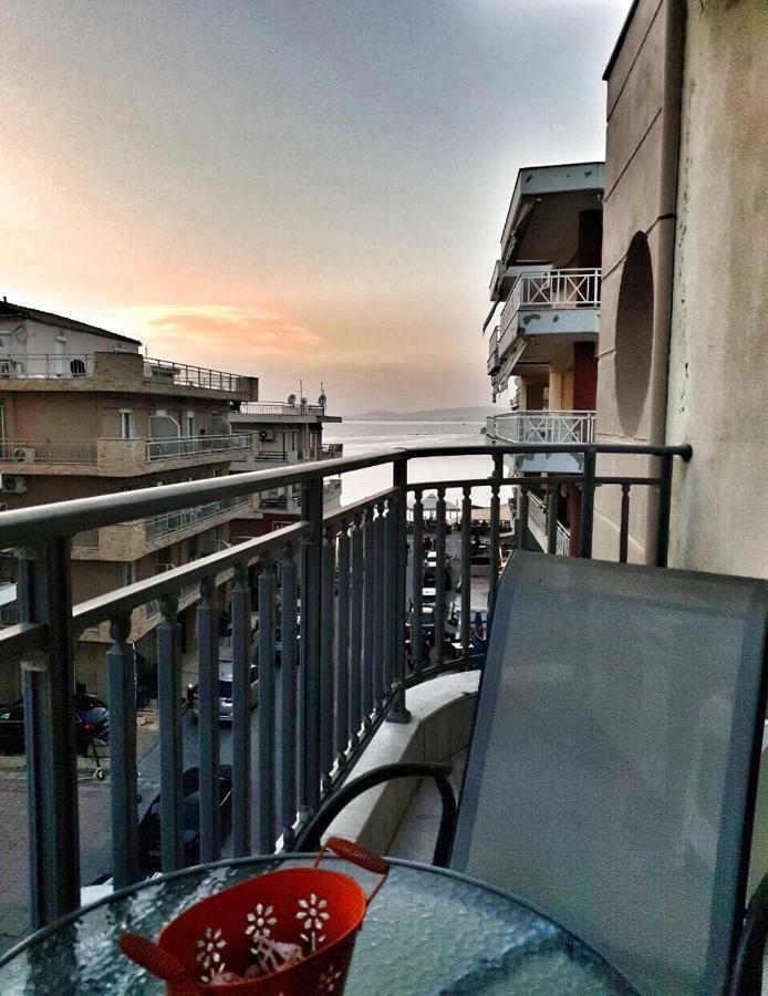 Nana Apartments Peraía Екстериор снимка