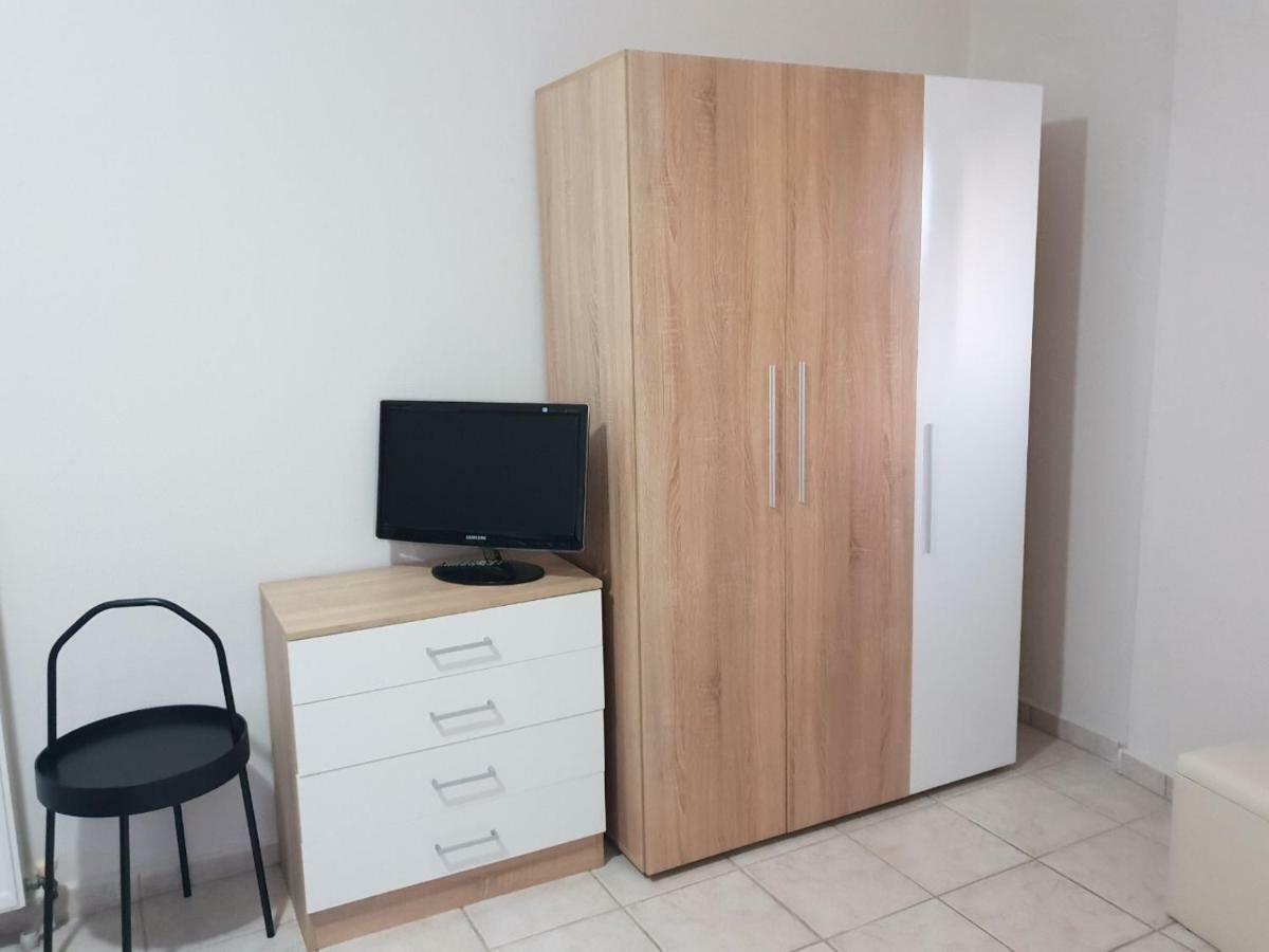 Nana Apartments Peraía Екстериор снимка